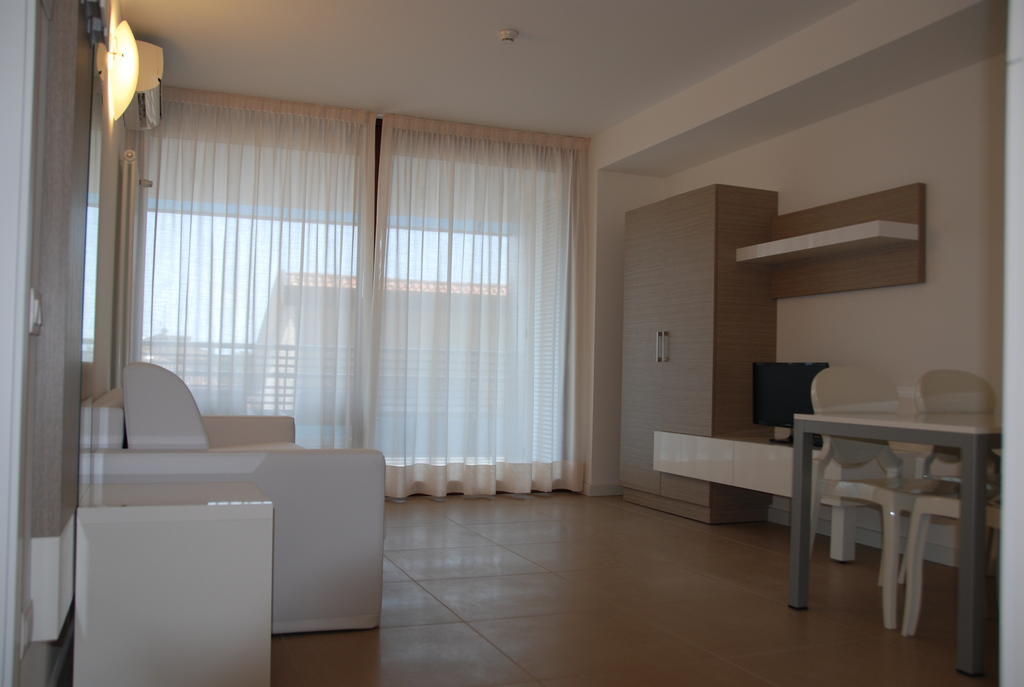 Aparthotel Tiziano Grado Room photo